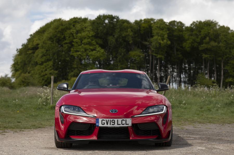  Toyota GR Supra (A90) 2019 года  (UK) (фото 6 из 91)